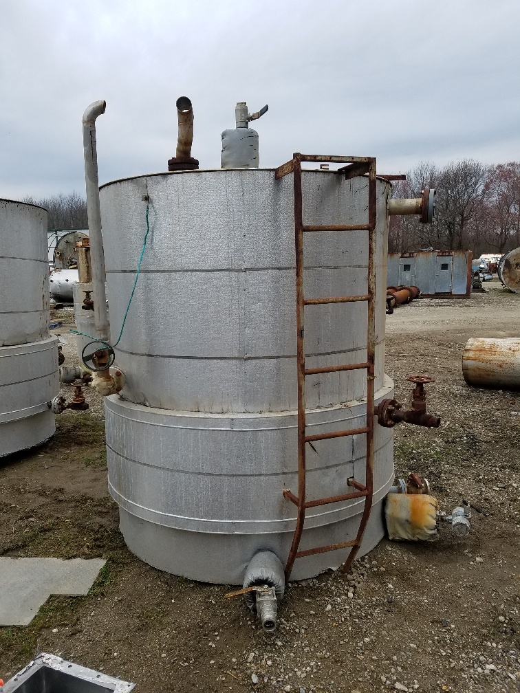 Qty (2) used 1000 Gallon Stainless Steel Tank with jacket. Approx 5' dia x 7' T/T.  2